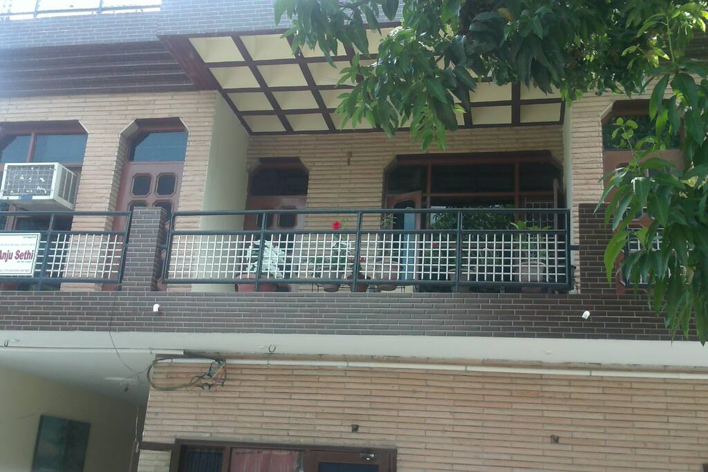 Front View of Room and Gallery