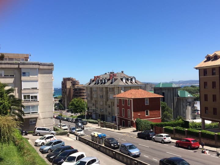 Bright  Apartment 5 Min From The Beach - Santander, Spain