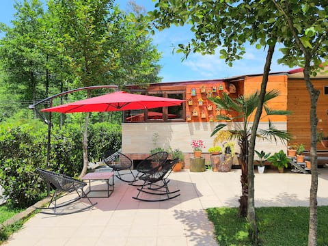 House & Yard  ~Sesil L~ 90m to beach.  (kaprovani)
