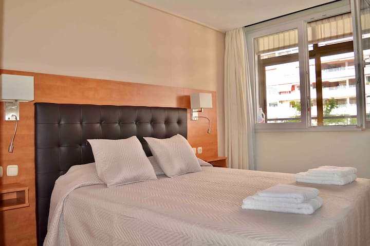 Spálňa 1 / Dormitorio 1 / Schlafzimmer 1