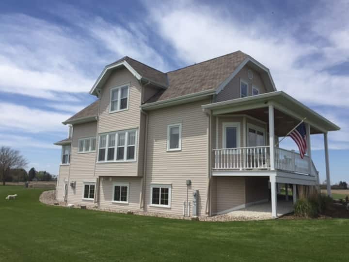 10 Best Airbnb Vacation Rentals In Oconomowoc, Wisconsin Updated 2024