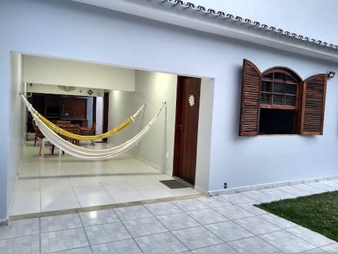 Comfort and Recreation, close to Tudo and Praia Grande.