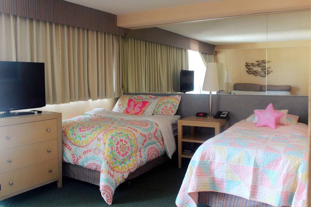 New Queen size bed and Twin size bed