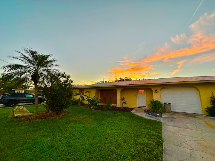 Casa 1862 Tropical near Beaches in Sarasota Houses for Rent in