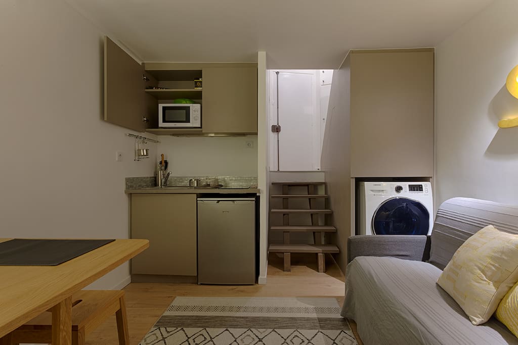 Living space (washer dryer)