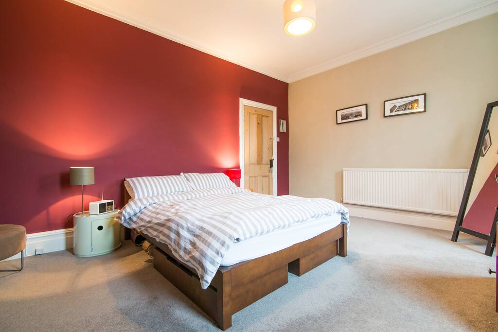 Main bedroom