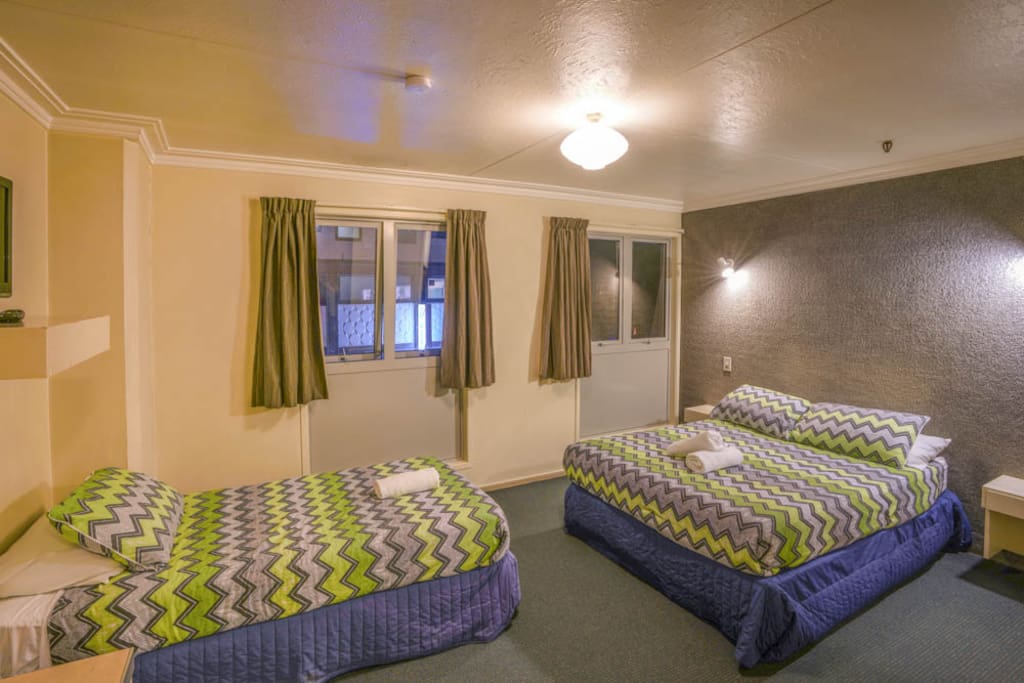 Lakeview Double Single Ensuite Yha Queenstown Central Hostels For In Otago New Zealand Lakeview Double Single Ensuite Yha, Double Bed Queenstown