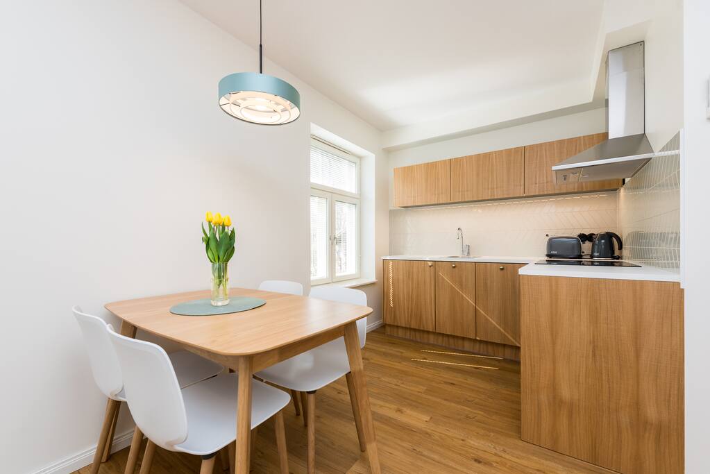 Kitchen / dining area