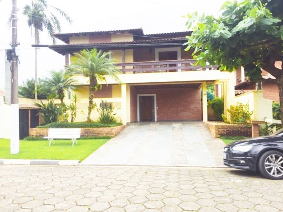 Casa alto padrão condomínio fechado