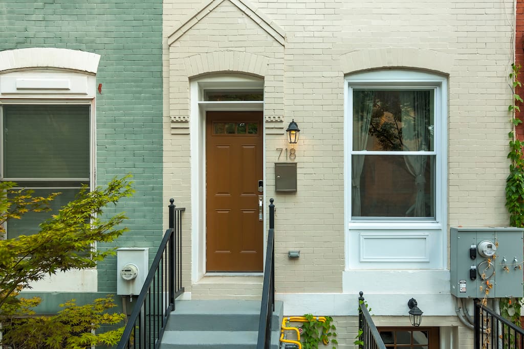 New! Luxury Capitol Hill Row House Townhouses for Rent in Washington, District of Columbia