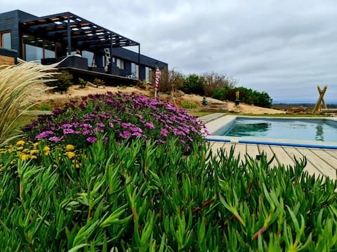 Casa Bella Vista Costa Huaquén | Pool and stove