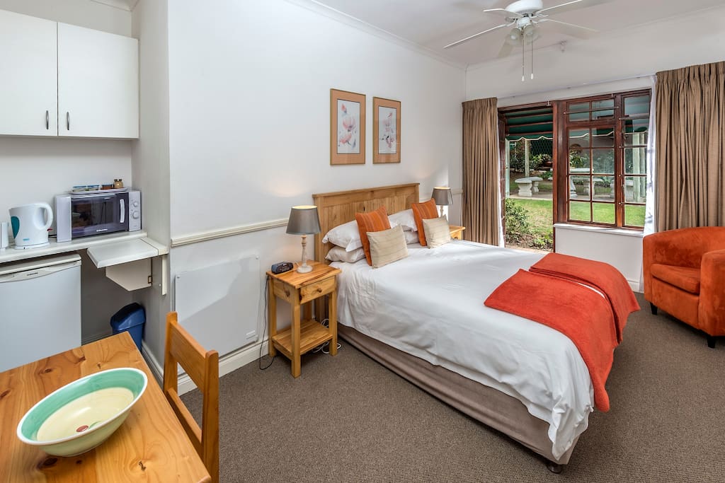 Bedroom with Garden View