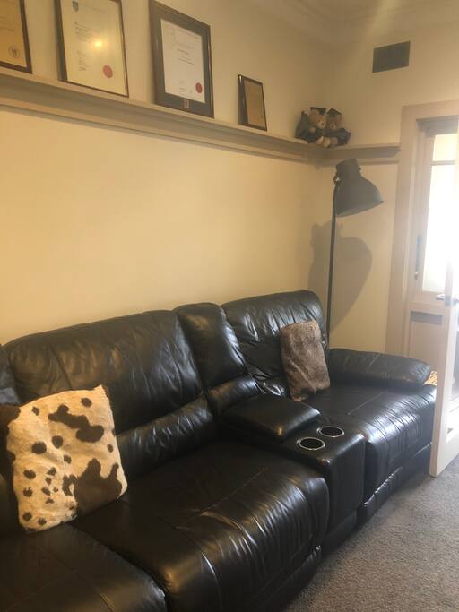 Lounge 2