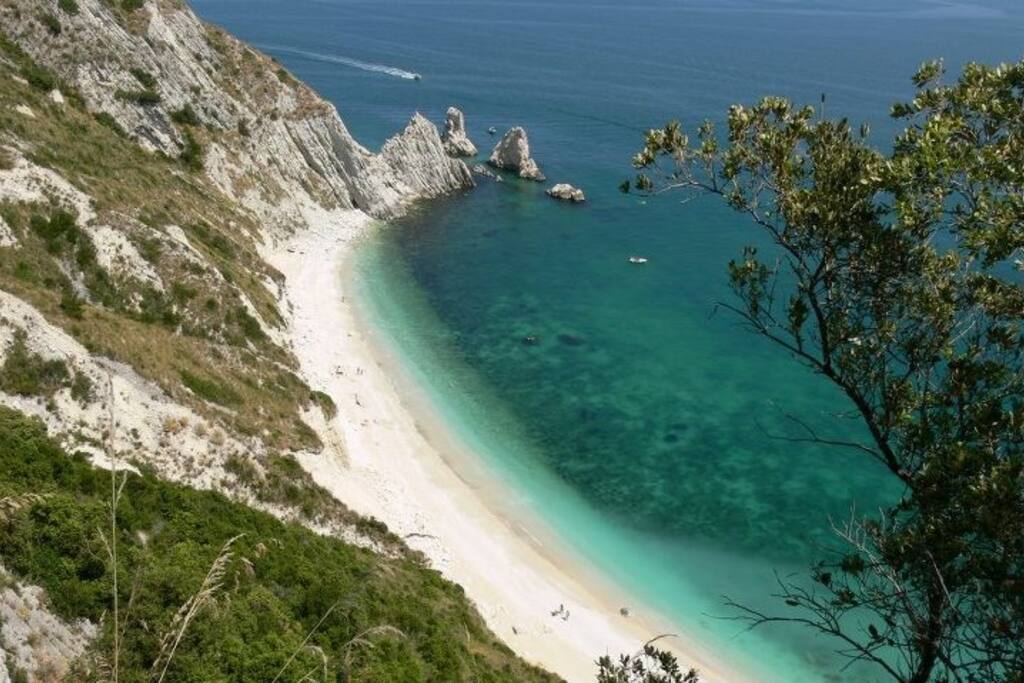 Le nostre splendide spiagge a 2 Km da casa