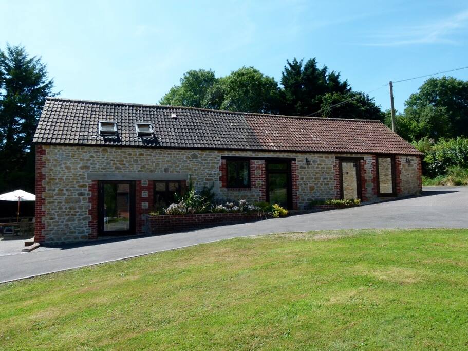 Upper Cottage Vale Centre