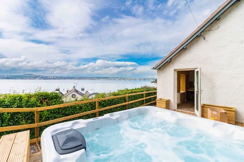 Successful Airbnb property: River View Cottage with Hot Tub, nr St Andrews in Fife