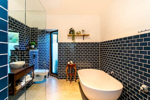 Convent Franklin Martina Unit