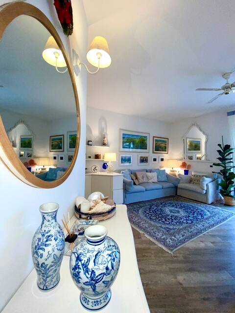 Top performing Airbnb: Lovely apartment with sea view in Numana in Numana