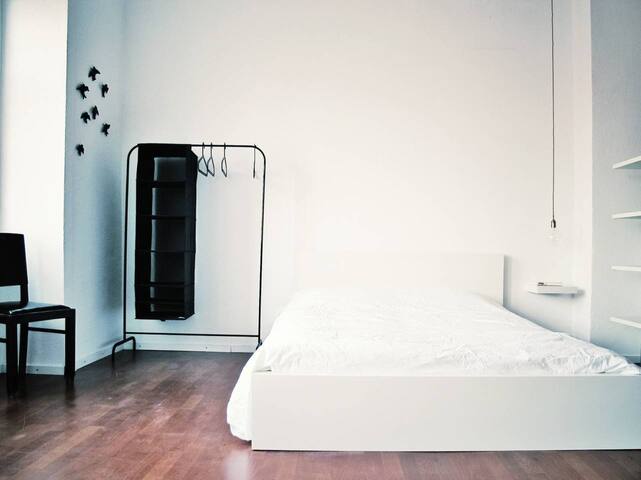 Baixa24 – 5 Modern Porto Downtown Studios gallery image 4