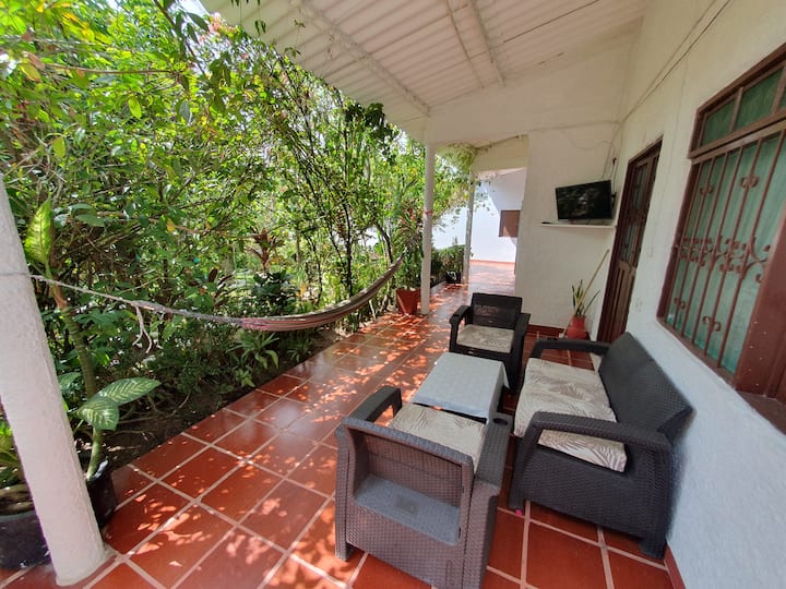 House 40pl+pool+wifi+parking At @Carmen De Apicalá - Carmen de Apicalá