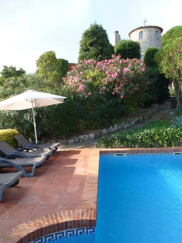 Costa Brava villa with private pool and sea views