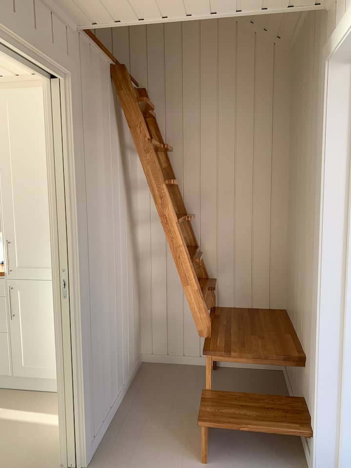 Schodový rebrík na 2. poschodie