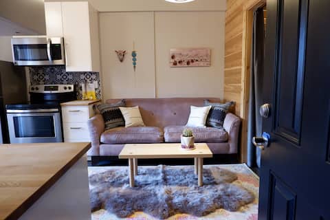 The Apartment at Howl - Salida CO