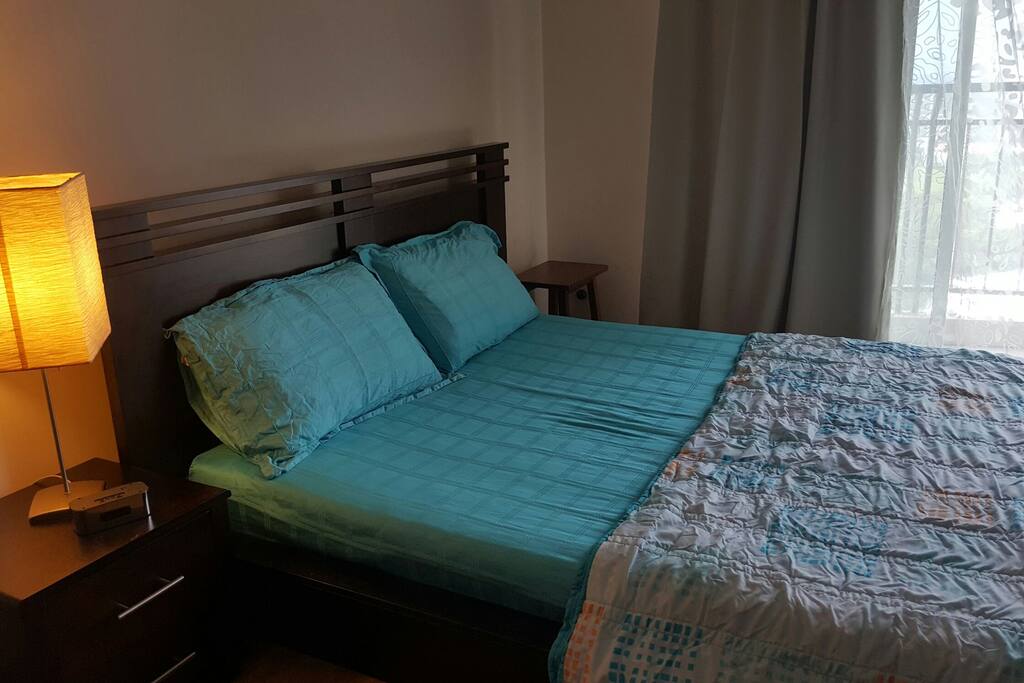 Queen bed