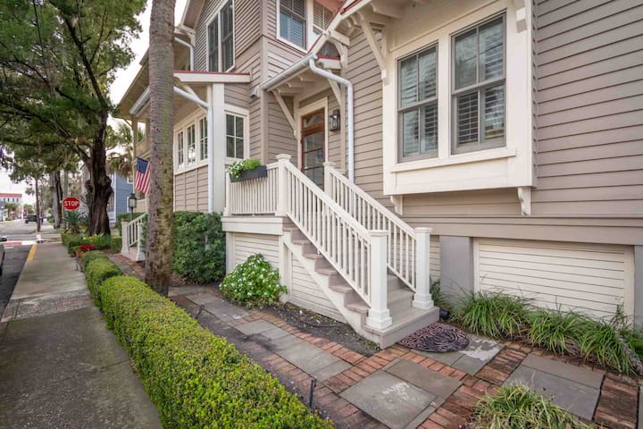 Beaufort Downtown Suite