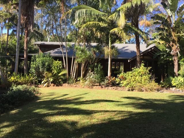 Villa Byron with guest house gallery image 5