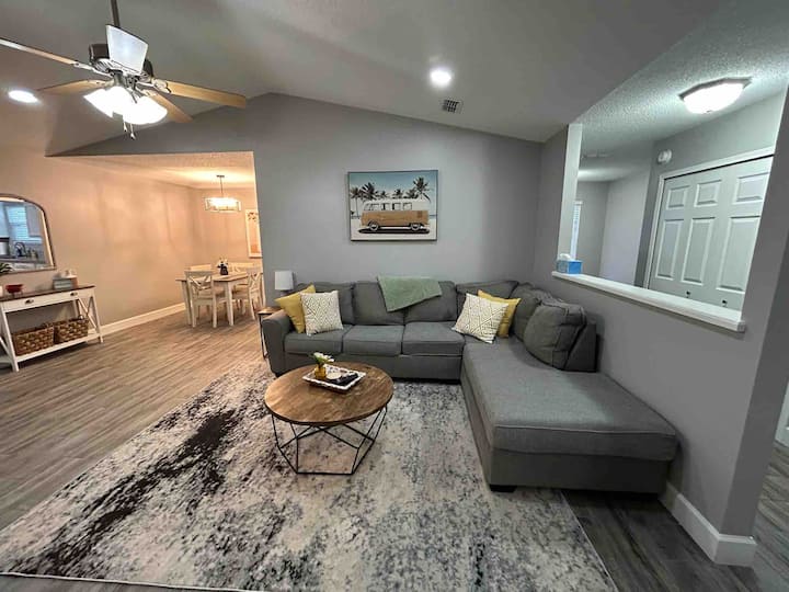 Chelsea House
Pet Friendly With Arcade/game Room! - Florida