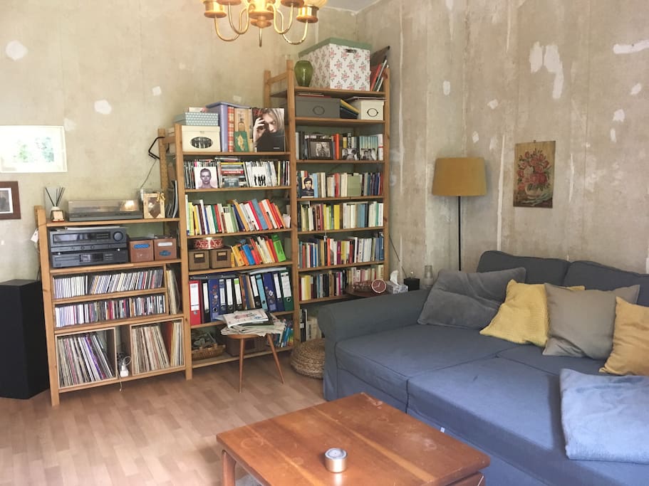 living room/ bed room
