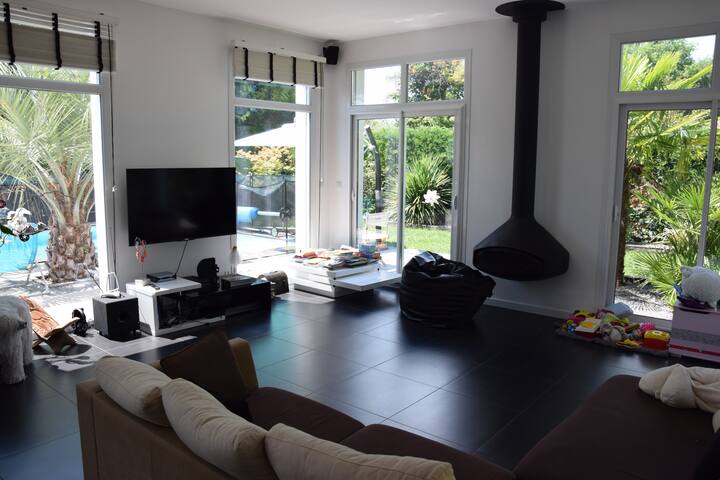 Maison Contemporaine gallery image 3