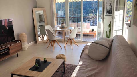 Menton Joli studio 30m2 tout équipé terrasse 12 m2