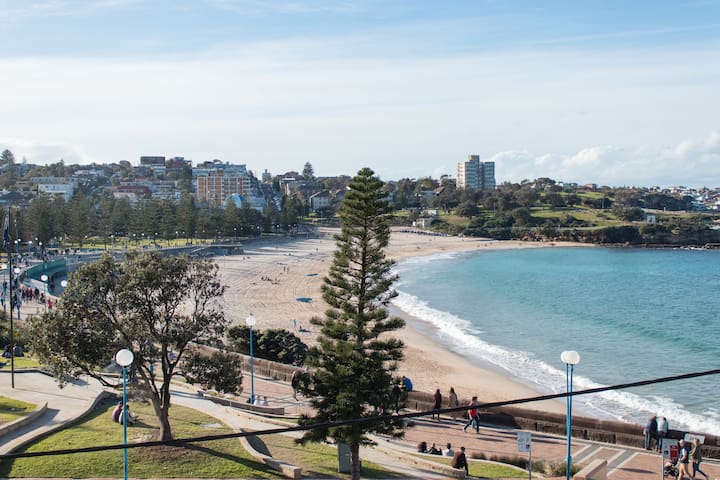 Beachfront Living by Coogee Waters, Coogee Beach
