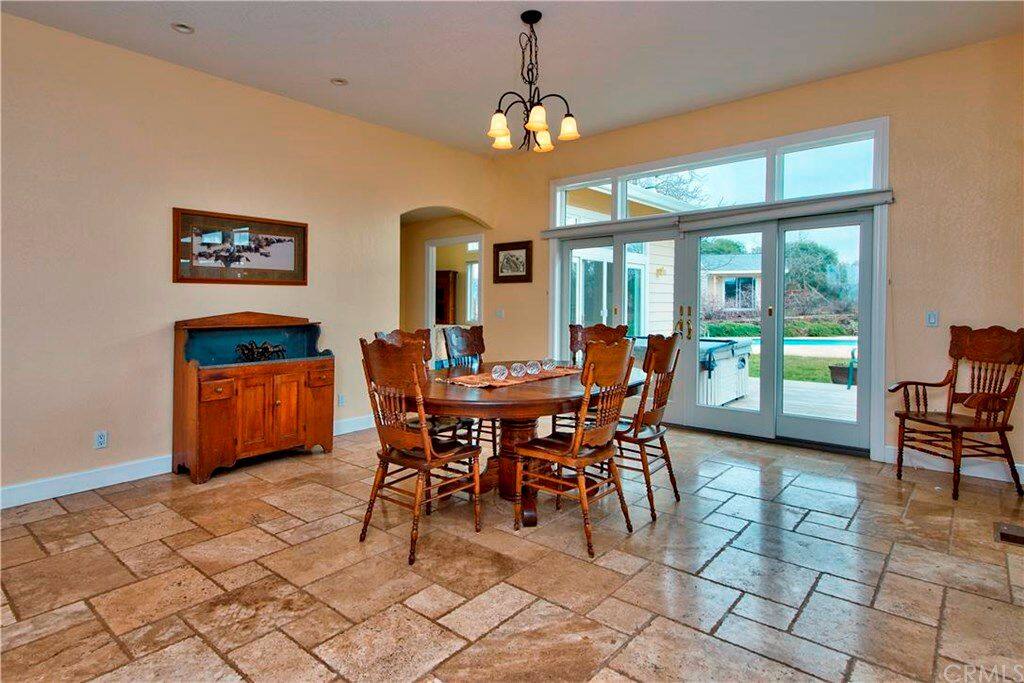 Breakfast Room