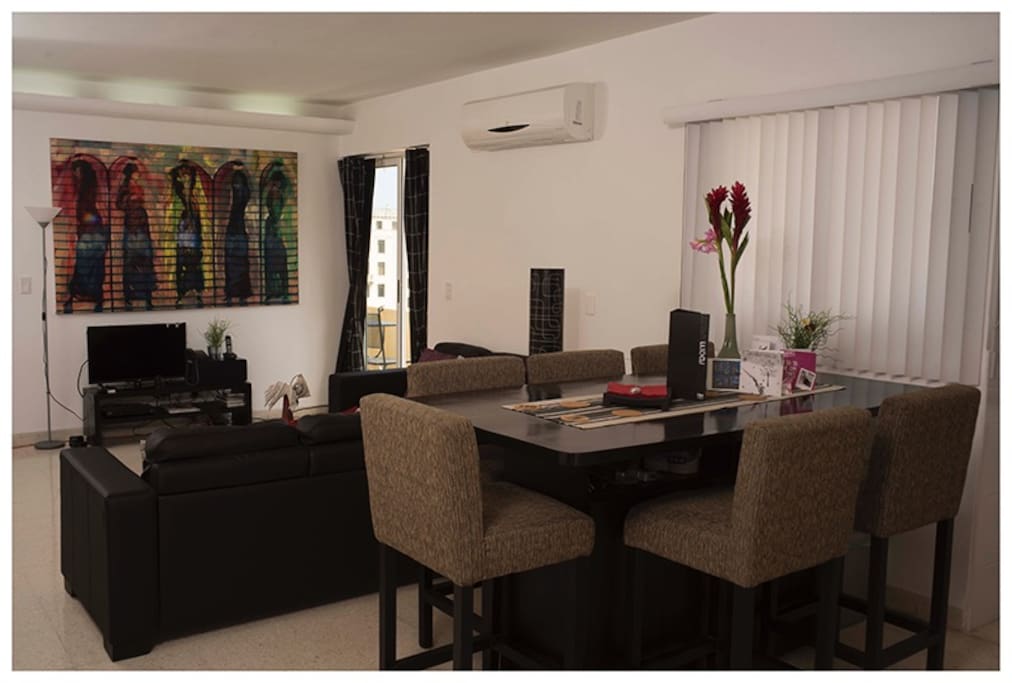 The sitting room and bar