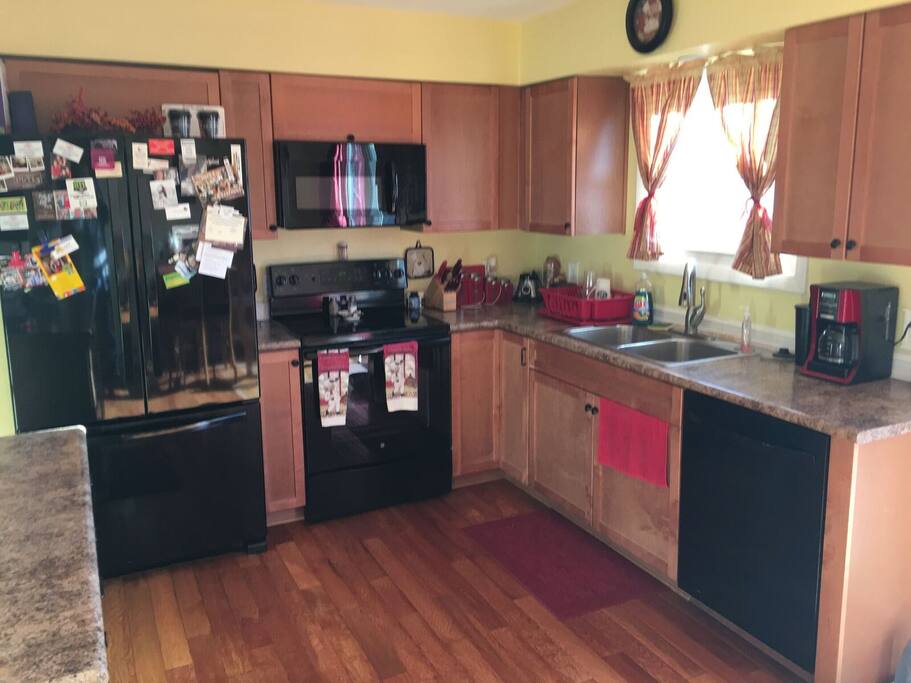 Eat in kitchen