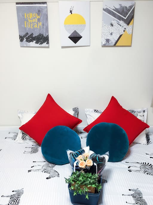 Homey room for 2.
温馨2人间.yaya为您精心布置