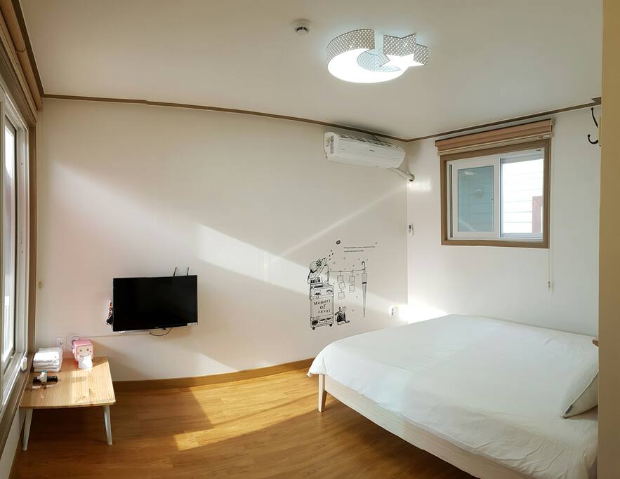 102호 침대room