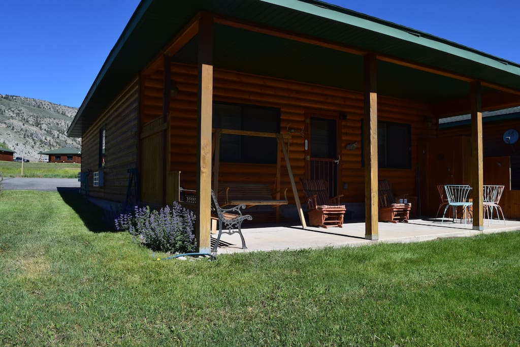Cabin #3 Overlooks the Yellowstone River