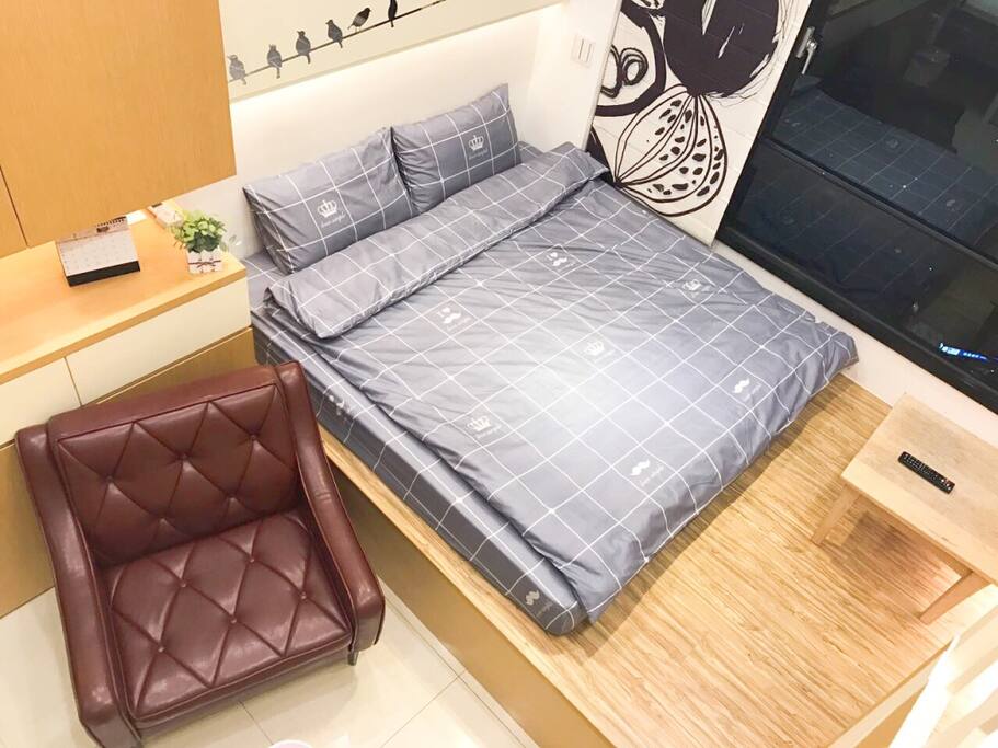 簡約時尚小清新風格的複式樓中樓,超舒適的居住環境『4人房』。