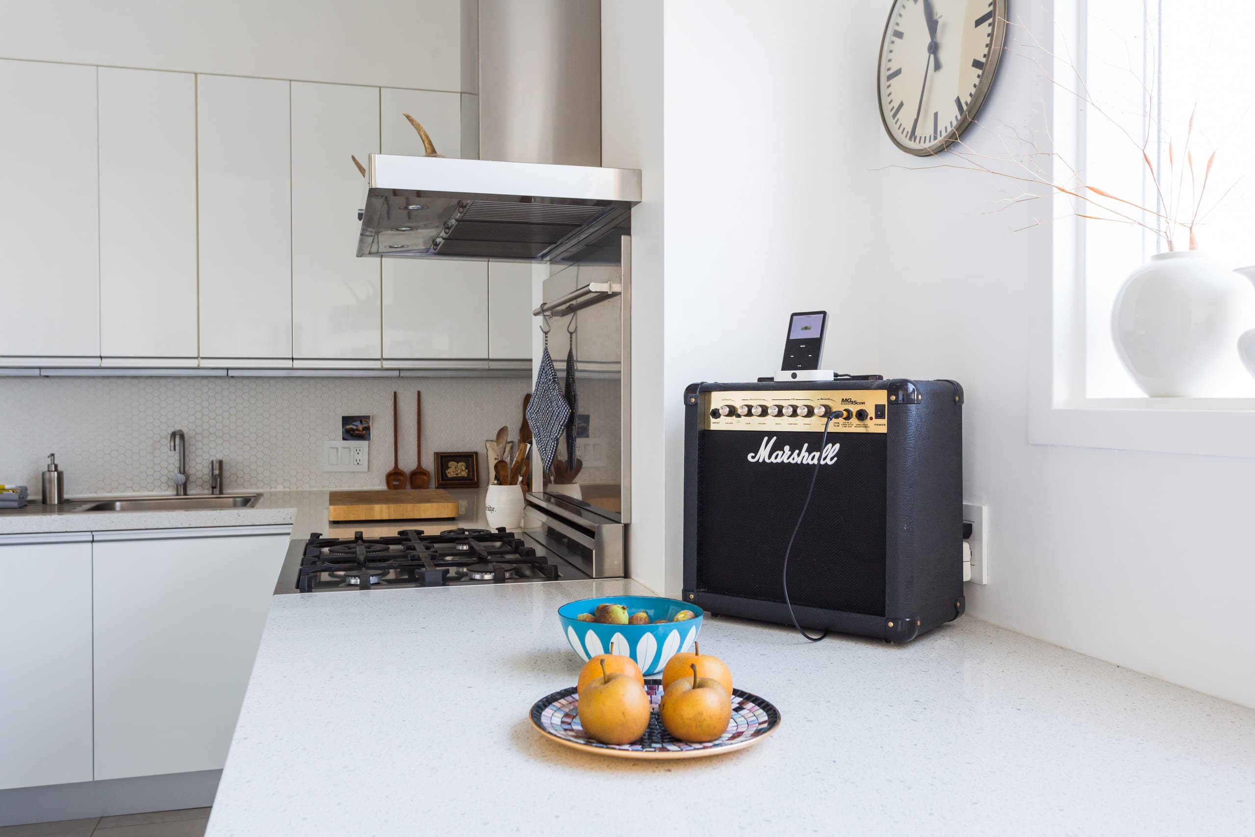 Condo in San Francisco · ★4.97 · 3 bedrooms · 3 beds · 2 baths - Image 10