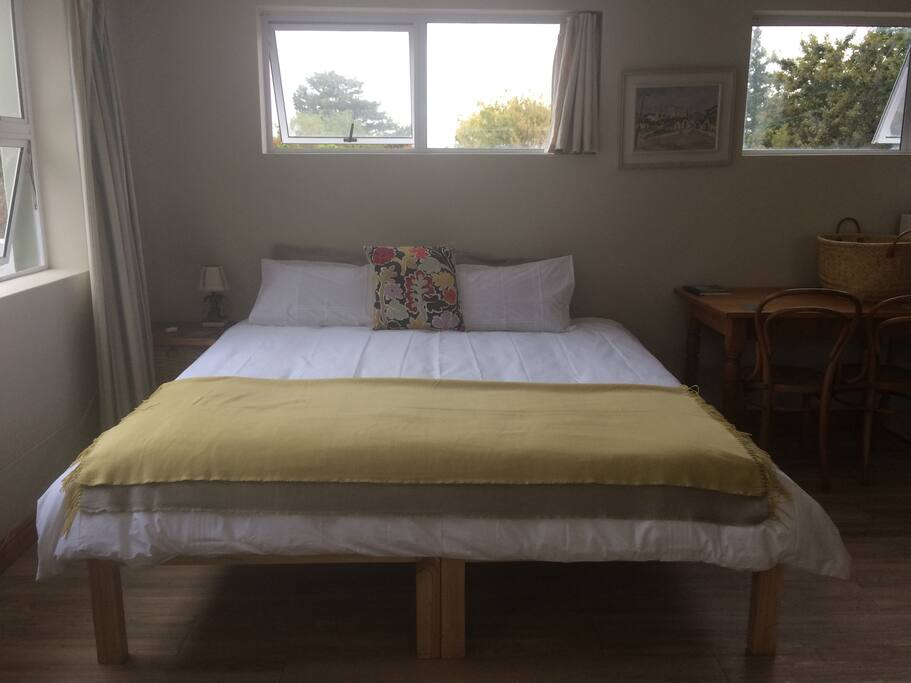 King size bed