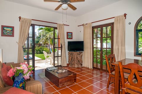 Successful Airbnb property: Relaxing Home Steps from the Puerto Morelos Beach in Punta Vista