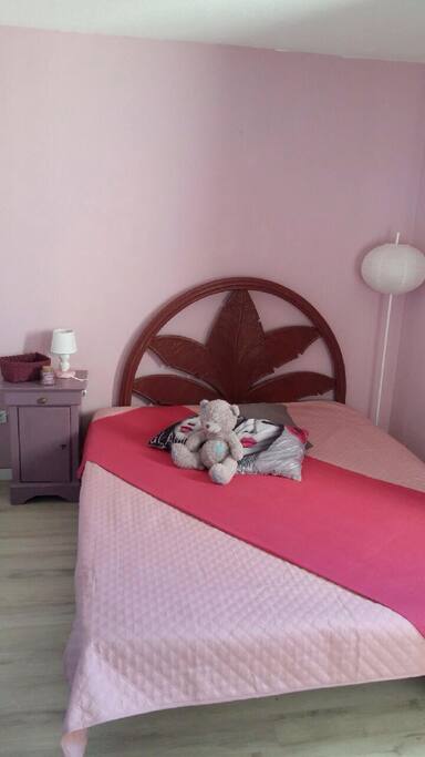 Chambre mauve