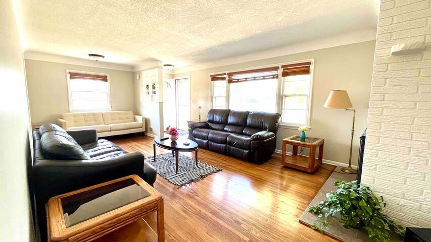 Perfect for Large Groups-Airport/MOA in 5 mins gallery image 4