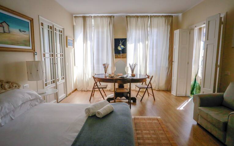 Acacia Firenze – Angelica