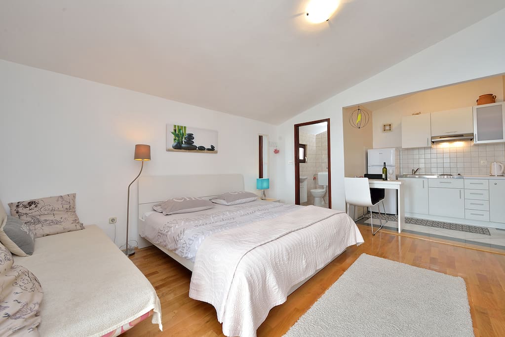 bedroom and kitchen