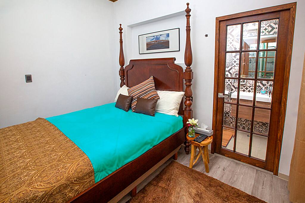 Habitación 01 Dormitorio cama Queen size